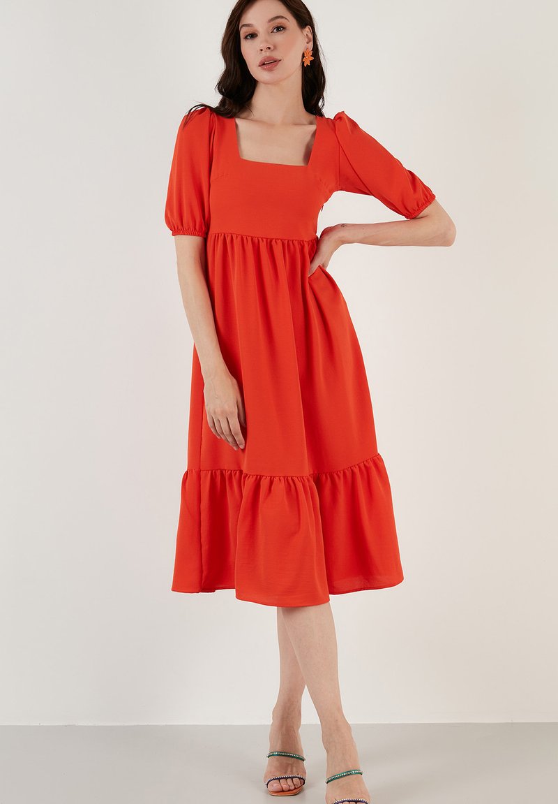 LELA REGULAR FIT - Vapaa-ajan mekko - orange