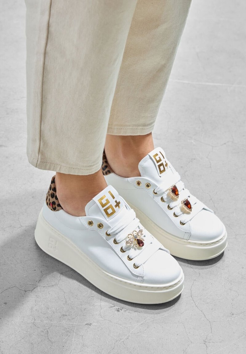 GIO+ PIA - Sneaker low - wit
