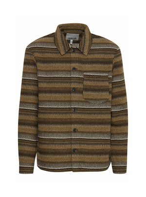 Bruine gestreepte shirt met een kraag, met horizontale strepen in tinten bruin, crème en grijs. Inclusief een borstzak en knopen.