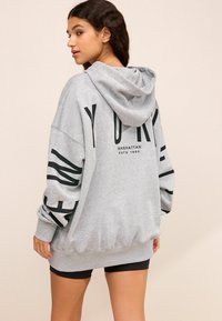 Next CITY GRAPHIC LONGLINE HOODIE - Džemperis ar kapuci - grey