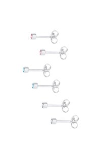Juego de seis pendientes de perno que presentan piedras preciosas redondas en colores rosa, azul y claro, con postes de acero inoxidable y respaldos tipo mariposa.
