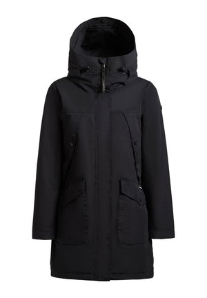 Pardesiu de iarnă negru, cu glugă, de lungime medie, prevăzut cu fermoar frontal, șnururi reglabil pentru glugă, două buzunare cu nasturi la piept și două buzunare mari cu clapetă.
