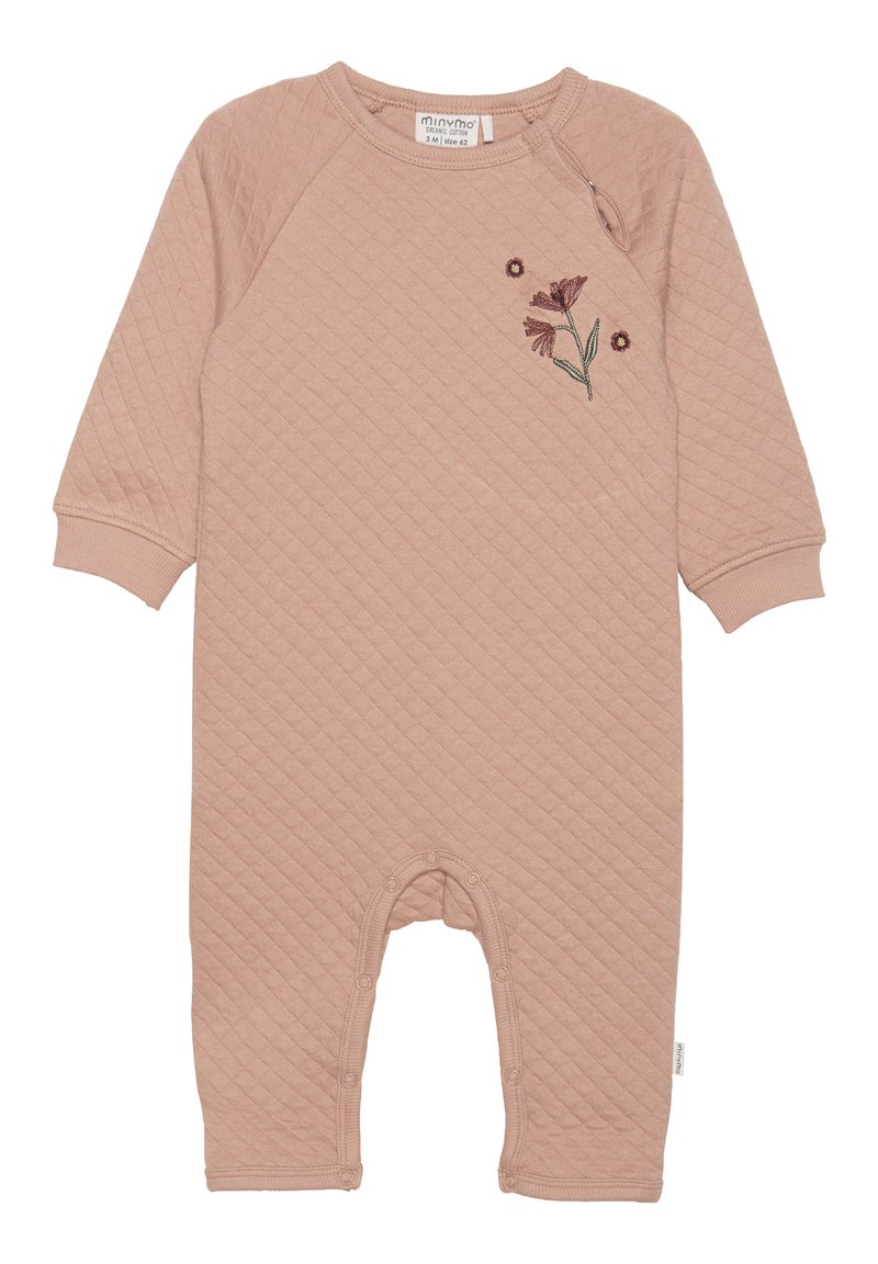 Ljusrosa vadderad baby overall med långa ärmar, prydd med blommönsterbroderi och tryckknappar i botten för enkel påklädning.
