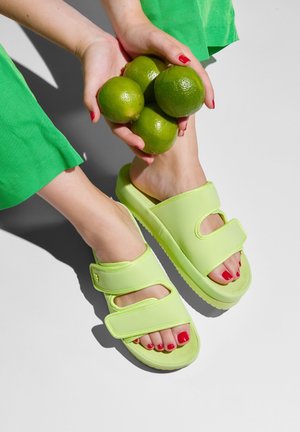 flip*flop FLOWER - Mules - lime