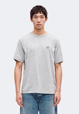 Café Kitsuné, BARISTA FOX PATCH RELAX TEE UNISEX - Тениска с щампа - grey melange