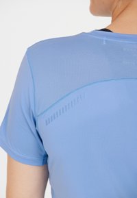 Endurance Sports T-shirts - azurine