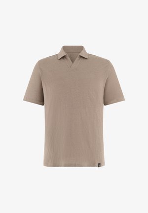 Polo beige à manches courtes avec col en V et col, avec une petite étiquette noire portant la lettre B sur l'ourlet inférieur.