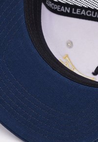 DEF FOOTBALL FEHÉRVÁR ENTHRONERS - Gorra - antique white pageant blue