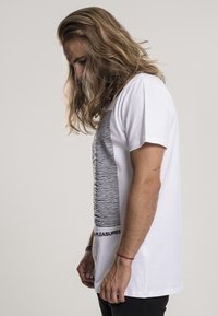 Merchcode DIVISON UP  - T-shirts print - white