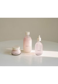 aromatica REVIVING ROSE INFUSION CREAM - Dagkräm