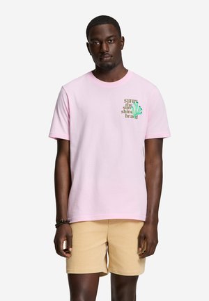 The Sunshine Brand, SHIWI HEREN T-SHIRTS LIAM REGULAR FIT PAINTED CORAL T-SHIRT - Printtipaita - pink smoke