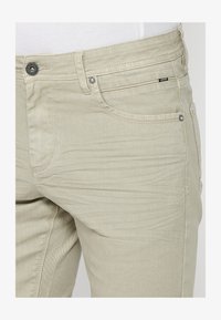 Odabrano, piedra stone