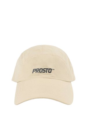 Beżowa czapka baseballowa z zakrzywionym daszkiem, z czarnym napisem "PROSTO" i symbolem nieskończoności na środku przodu.