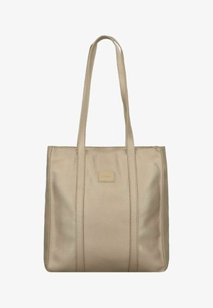 Bolso tote beige con dos asas largas, material de piel sintética texturizada, forma rectangular y una pequeña etiqueta de marca en la parte frontal.