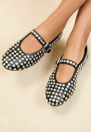 REGULAR FIT - ALL OVER STUDDED MARY JANE  - Riemchenballerina - black