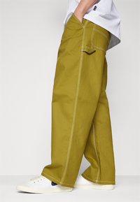 Nike Sportswear Trousers - olive