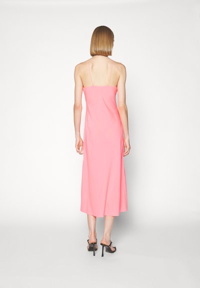 DESIGNERS REMIX EXCLUSIVE VALERIE HALTER LONG DRESS - Rochie cocktail/Rochie petrecere - pink