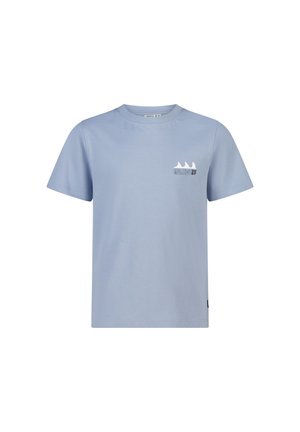 Lichtblauw katoenen T-shirt met korte mouwen, met kleine witte en grijze "Malibu Surf" tekst en golfafbeelding op de linkerborst.