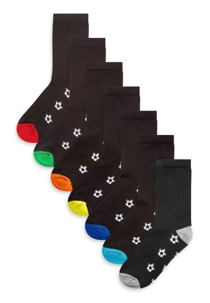 Set di otto calze nere con dettagli colorati sulle punte (rosso, verde, arancione, giallo, blu, grigio) e un motivo di palloni da calcio bianchi.