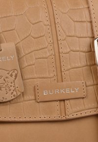 Burkely COOL COLBIE CITY SMALL - Borsa a mano - beige