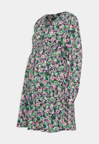 Vestido de maternidade floral com mangas longas, cintura franzida, fundo preto, apresentando flores em rosa, verde e roxo num padrão vibrante.