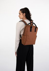 Johnny Urban HAILEY - Ruksak - caramel