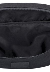 Sacchetto di tessuto nero con chiusura a zip. Presenta un interno liscio e una superficie esterna texturizzata. Include un'etichetta sul lato.