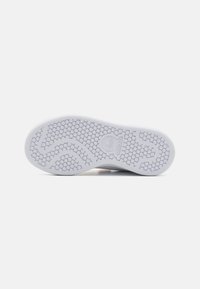 adidas Originals STAN SMITH UNISEX - Trainers - footwear white/better scarlet