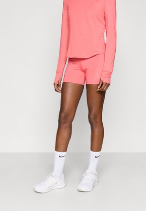 SWIFT SHORT - Korta löptajts - sea coral/reflective silver-coloured