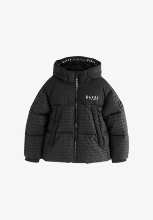 Doudoune noire avec capuche, dotée d'une fermeture éclair et d'un motif en relief avec le logo "BAKER". Texture lisse sur le dessus, texture matelassée en bas.