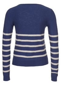 Pullover lungo blu navy con strisce orizzontali color crema. Presenta un colletto e dei polsini a coste, realizzato in un materiale morbido e leggero.