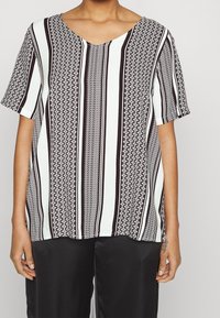 ONLY Carmakoma Blouse - black