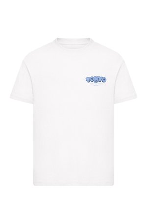 Biały t-shirt z krótkim rękawem z małym niebieskim napisem na lewej piersi: "TOKYO CITY WHERE YOUR FUTURE BEGINS."