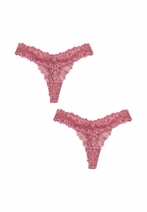 Due perizoma in pizzo rosa con motivi floreali su sfondo bianco.