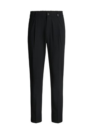 Pantaloni neri su misura con pieghe, chiusura con bottone e cerniera, e taglio a gamba dritta.