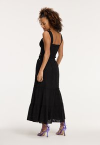 Shiwi GIGI EMBRODERIE - Dolgo krilo - broderie black
