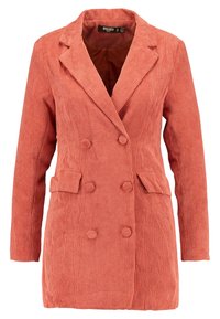 Korálový kordový blejzr s dlouhým rukávem a dvojitým zapínáním, s klopami a dvěma předními kapsami s klopou.