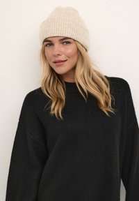 Kaffe MARLENE  - Muts - sand
