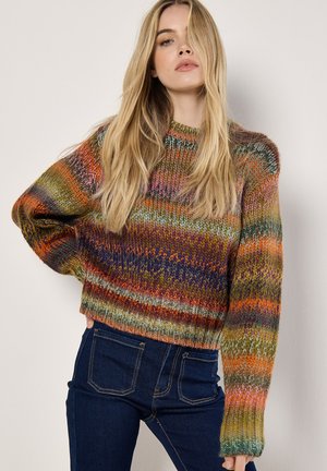 - Sweter