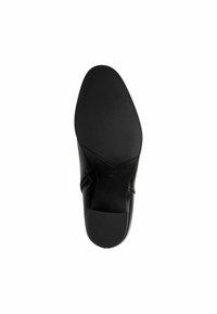Marco Tozzi Zābaki - black