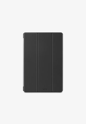 Schwarze dreifach gefaltete Tablet-Hülle mit dezentem "hama"-Logo in der unteren Mitte, entworfen zum Schutz des Geräts.