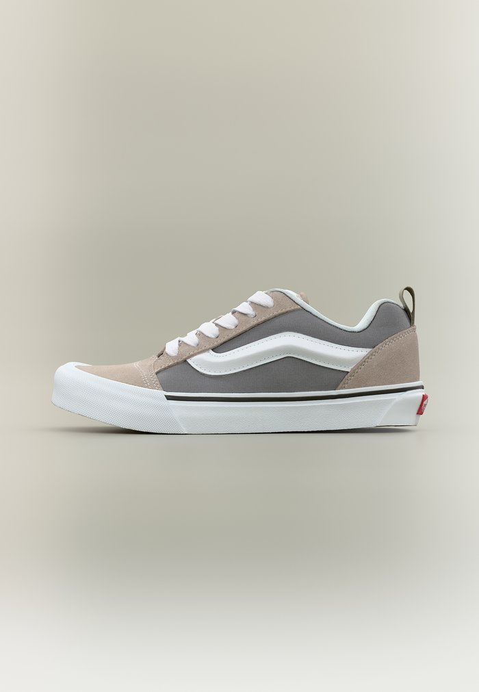 Vans KNU SKOOL UNISEX - Zapatillas skate - frost gray