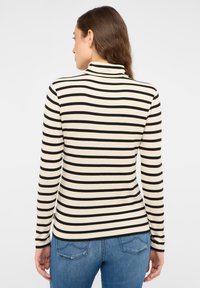 Mustang STYLE VICTORIA - Pullover - weiß