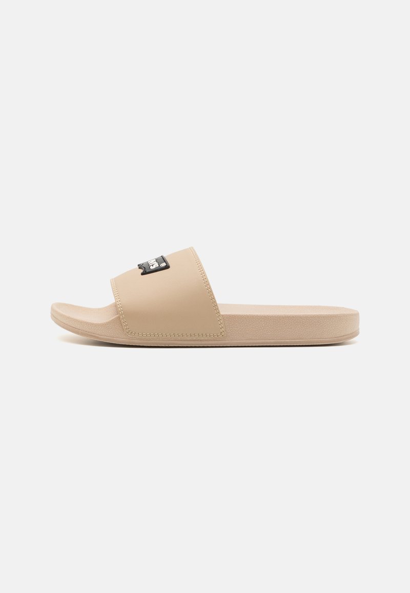 Levi's® JUNE BATWING - Mules - light beige