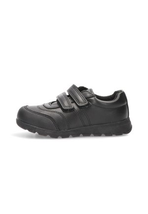 Zapatillas negras de material sintético, con punta redondeada, dos correas de Velcro, lados texturizados y una suela de goma para proporcionar tracción.