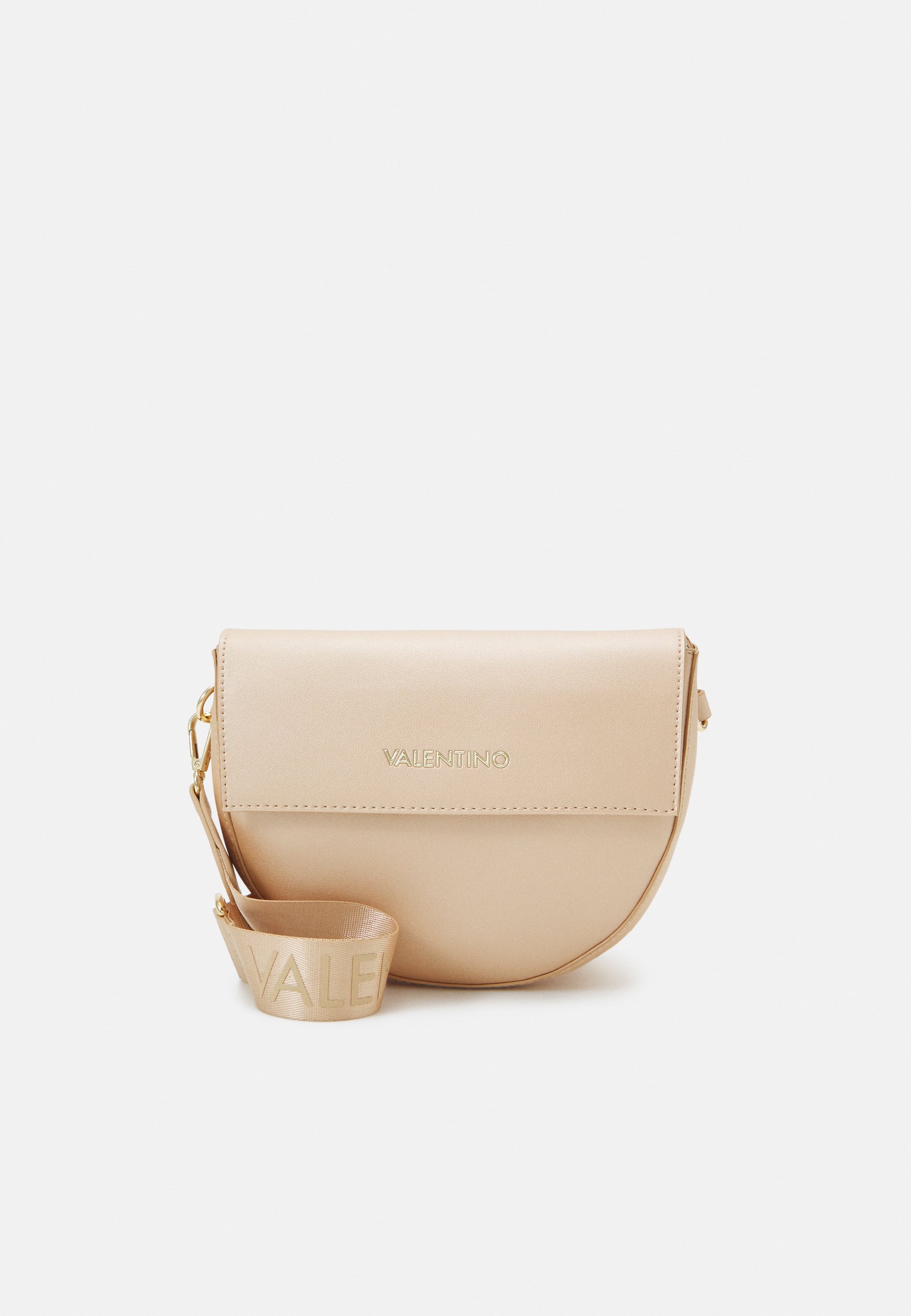 Valentino bigs former Clearance