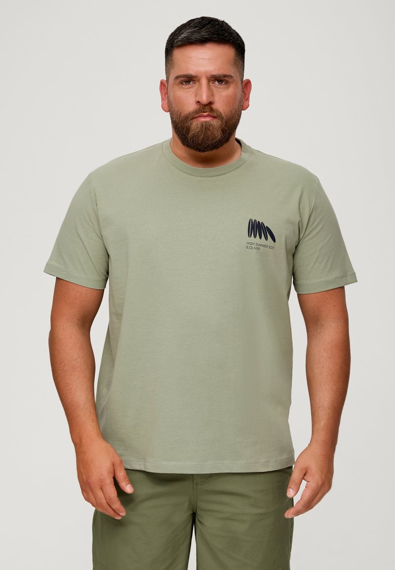 s.Oliver MIT FRONT - T-shirt z nadrukiem