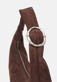 Becksöndergaard LONA SMALL BAG - Käekott - hot fudge brown