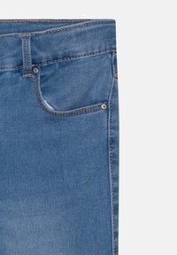 ONLY GIRLS KOGROYAL LIFE - Vaqueros a campana - light blue denim