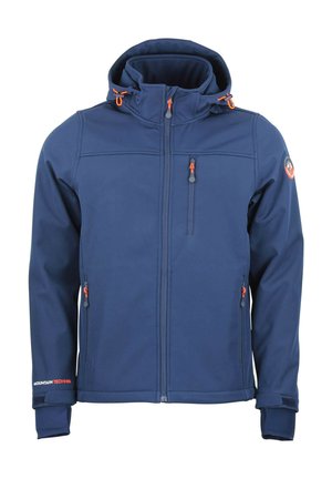 Veste softshell navy avec capuche, dotée de zippers orange, de multiples poches et d'un logo sur la manche. Tissu lisse et texturé.